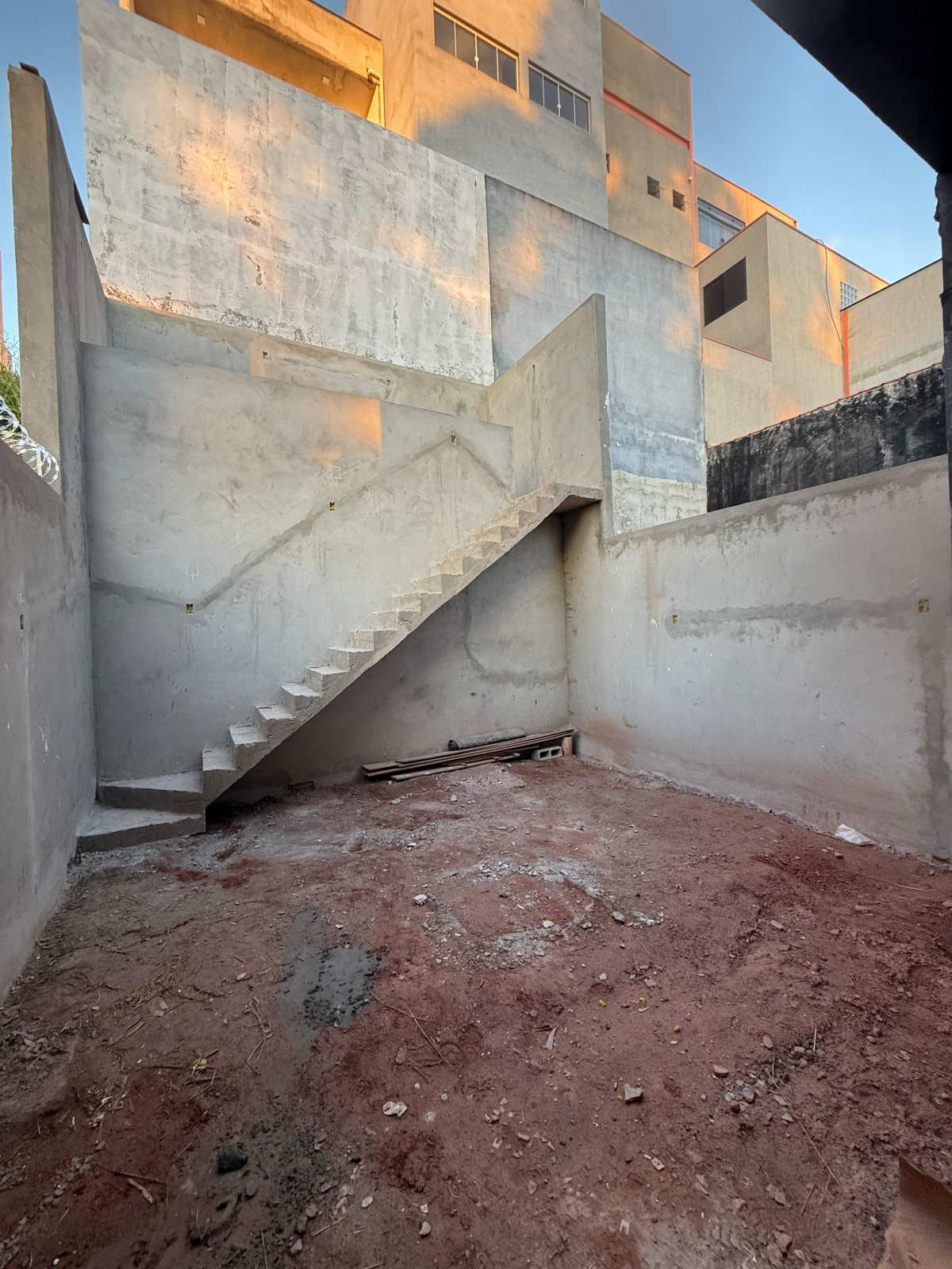 Casa à venda em Caieiras, Jd Europa, com 3 quartos, 126m² - EBS Imóveis