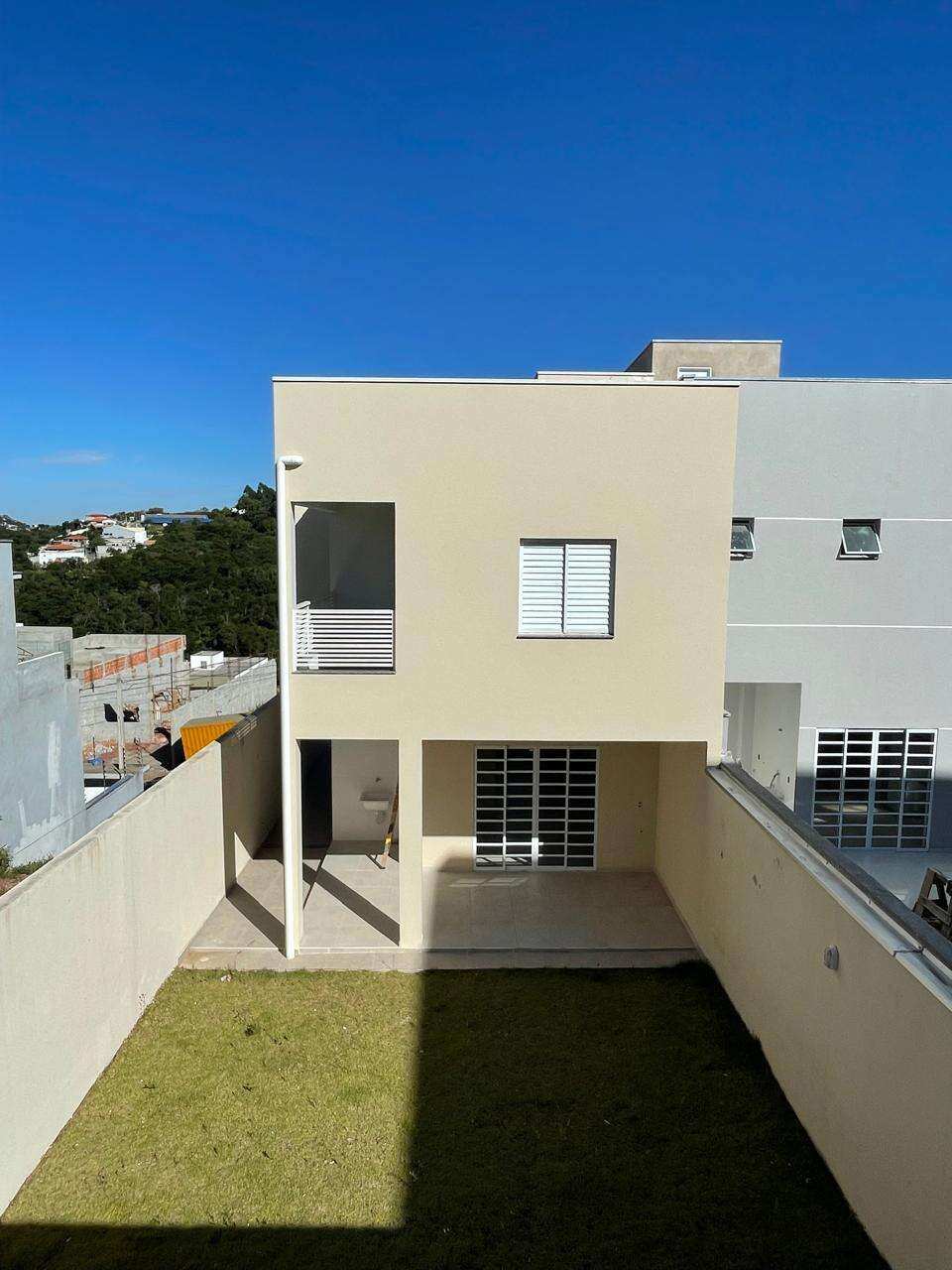 Casa à venda em Caieiras, JD dos Abreus, com 3 quartos - EBS Imóveis