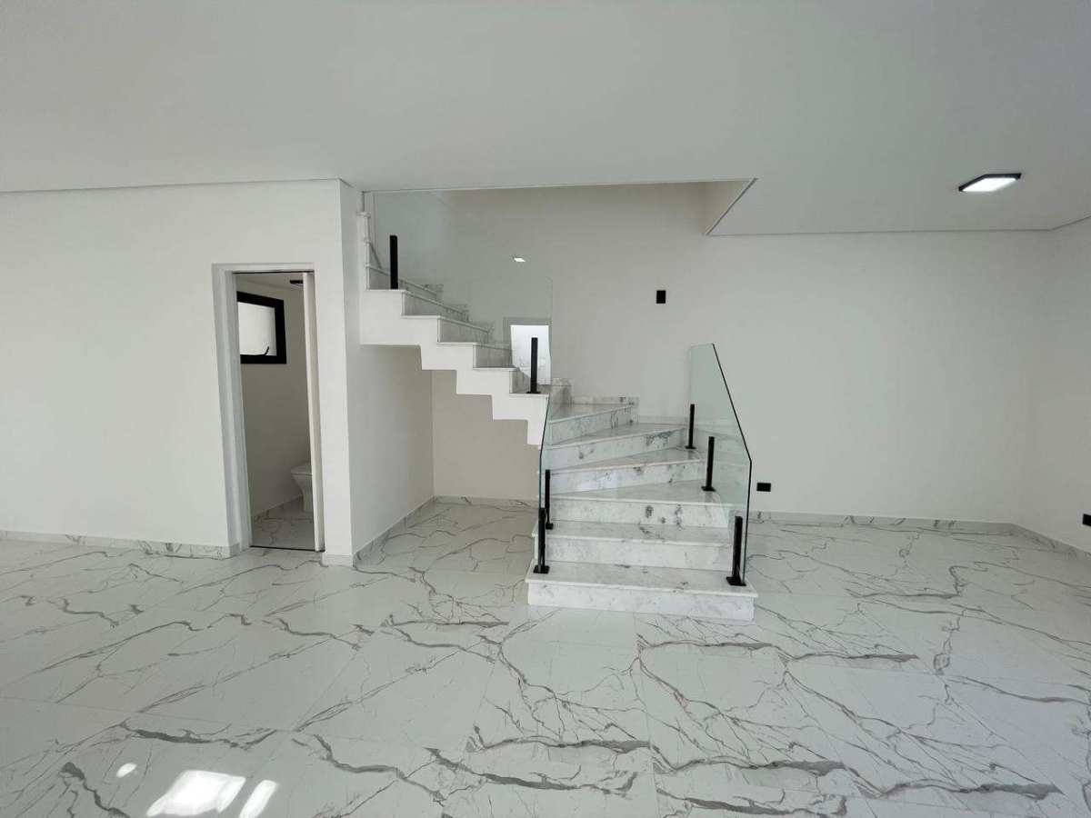 Casa à venda em Caieiras, JD dos Abreus, com 3 quartos, 168,30m² - EBS Imóveis