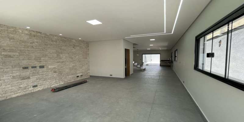 Casa à venda, com 3 quartos, 136m² - EBS Imóveis
